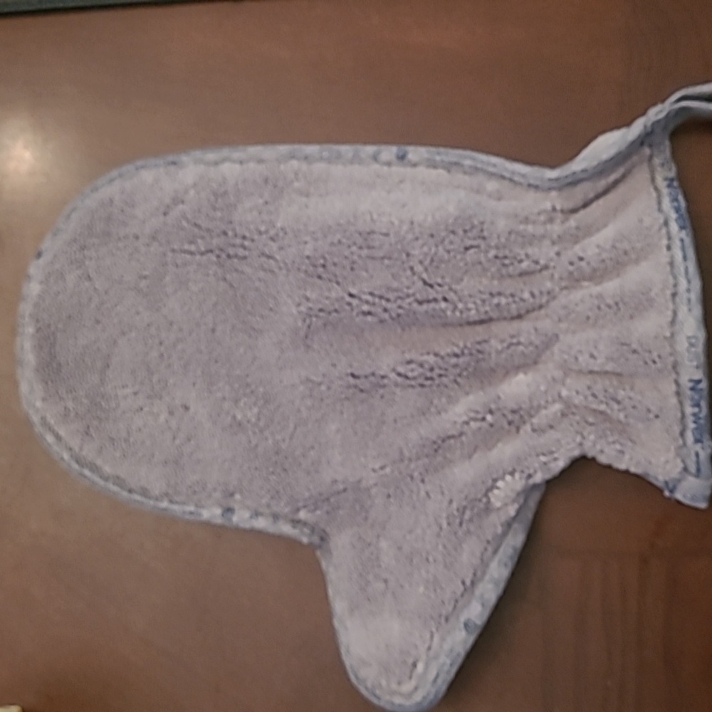 New Norwex dusting mitt